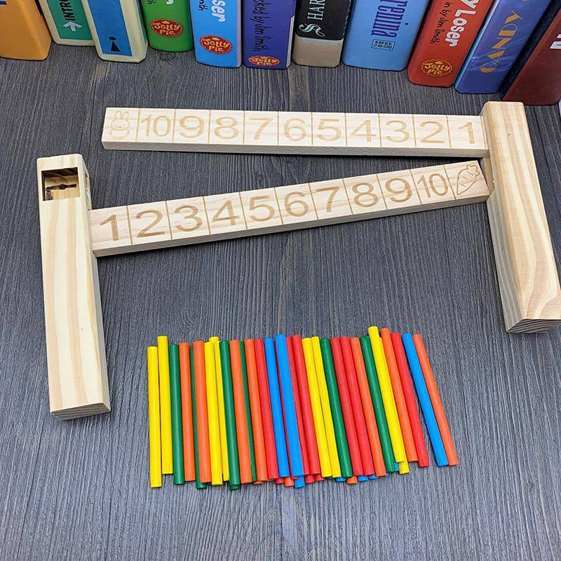 Addition und Subtraktion aus Holz innerhalb von 10 Spielzeugen